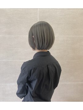 ボネッカ 鶴見(BONECCA) ミニボブ×アッシュベージュ　　　　　片岡美里