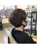 前下がりショートパーマ