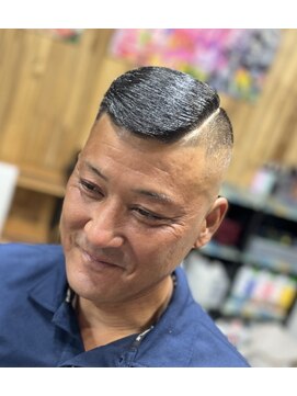 ピシャッとニ代目銀二郎 アイパー【広島/理容室/古民家バーバー二代目銀二郎】