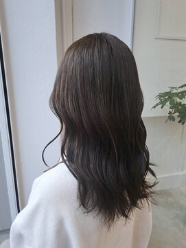 ラフランクリー(la frankly) ウェーブヘア/シアベージュ/バングカラー/シースルーバング