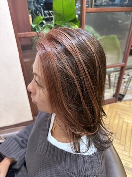 綾瀬 ダズルヘアデザイン(Dazzle Hair Design) ブリーチ／デザインカラー／ミディアムレイヤー／白髪ぼかし