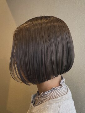 オノミチベース(ONOMICHI BASE) ボブ、グレージュカラー