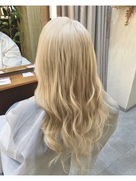 アール バイ ニーナ(R by NINA) 【R Kanon】ホワイトブロンド