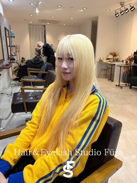 フサ(Fusa) ホワイトブロンド