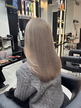 ラピス 大宮(Lapis) ホワイトミルクティーカラー♪