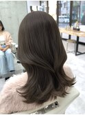 美髪オリーブグレージュ韓国レイヤーロングセミディ顔周り前髪