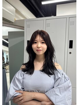 クレット(CLETO) 顔周りレイヤーカットでイメチェン！スタイル