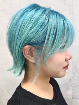 ボヤージュニケ(Voyage Nike) レイヤーボブ/アクアブルー