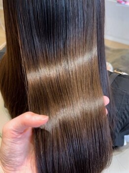 ステラ 久我店(stella)の写真/髪のダメージが気になる方にオススメ♪髪の芯から潤いを与え、毛先までしっとりまとまるヘアに☆