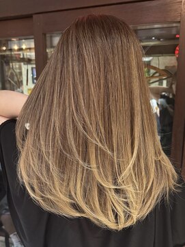 スリー(three) バレイヤージュ