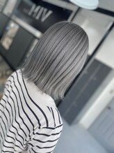ヴィムヘアー 北谷店(VIM hair) トレンドスタイル♪切りっぱなしボブ×プラチナグレージュ◎