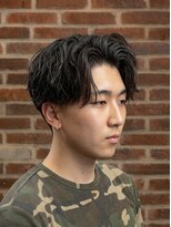 ミリオンバックス 神田店(Million Bucks)&nbsp;6:4パート×テーパーフェード[ men's/神田/フェード/バーバー]