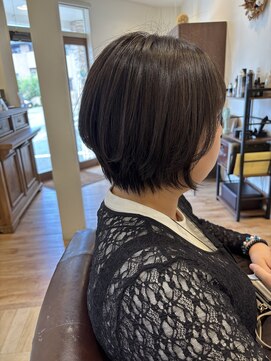 ルヴェール 本店(LeVert) 美髪縮毛矯正×まとまる丸みショート