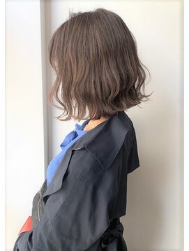 ビーハイブ 一番町店 アヴェダ(BEHIVE) 透明感たっぷりな大人グレージュカラーボブ☆