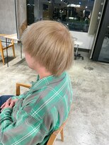 ニュート(Neut )&nbsp;ミルクティーブロンド/メンズハイトーンカラー/ケアブリーチ