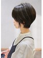 ソングバード(SONG BIRD)&nbsp;後頭部のボリュームはカットが作り出す。ブローはいらない。