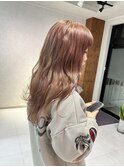 ピンクベージュ