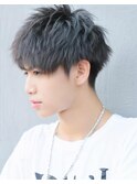 刈り上げショートグレーブルーカラーモテ髪