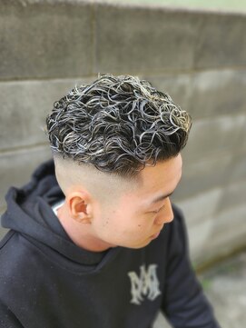 アンドザバダス(&THE BADASS) 極道パーマ