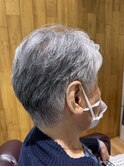 グレイヘアショート