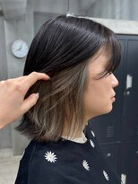 テトヘアー(teto hair) インナーカラー、ミルクティー、切りっぱなしボブ