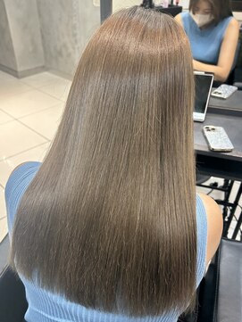 ヴェイン 渋谷(vain) イルミナカラーレイヤーカット顔まわりカット