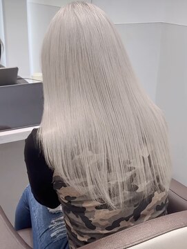 ジィルム(XELM) 韓国レイヤーカット/ブリーチ/レイヤーカット/ハッシュカット