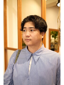 イーズ(e's) くせ毛を活かしたニュアンスヘア《諸星》