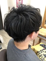 ヴィアリス(Viaris) 束感マッシュ×ゆるパーマ