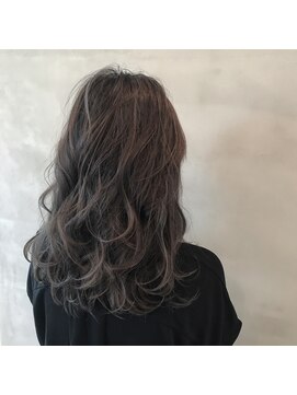 リリ(Riri) ラベンダーグレージュ