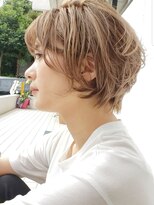グロウミドル(GROW middle)&nbsp;シルエットが綺麗な長めのマッシュショートボブ　野村恵子