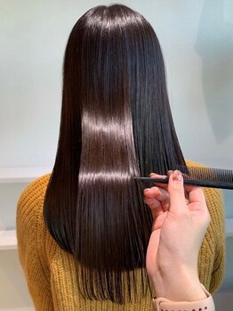 モアヘアー(MORE-HAIR)の写真/学生さん～大人女性に大人気★しっかり伸ばしたい方や自然な仕上がりにしたい方等、幅広い要望にお応え♪