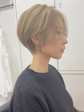 ビュー フクオカ(VIEW FUKUOKA) モードに大人可愛いダークアッシュイメチェンショートボブ