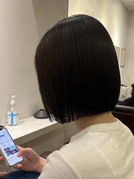 インビテーション(invitation) アゴ下1cmボブ