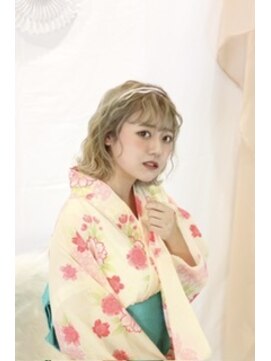 グランデュール 浜松東若林店(GRANDEUR) パーマ風ヘアセット