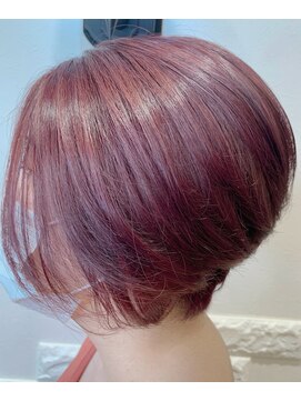 ロータス(LOTUS) 前下がりショートボブ×ブリーチ