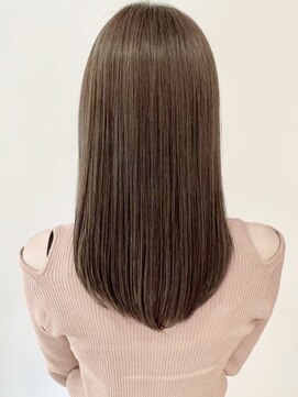 ケアリー 大日(Carelly) ミディアムレイヤー/大人可愛い/髪質改善/シースルーバング