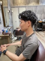 アーチ(ARCH) ツーブロックスパイラルパーマ