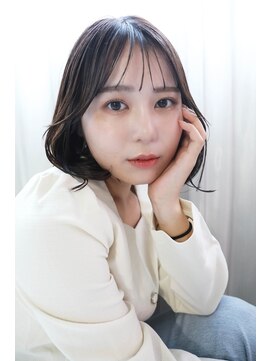 ギネス(Giness) フェイスレイヤー前下がり「前髪アンブレラカラーこなれミディ」