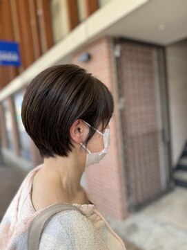 クロエバイラヴィズム 郡山さくら通り店(CLOE by LUVISM) 耳掛けショート