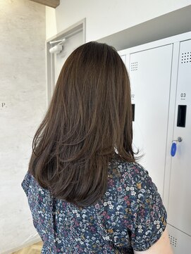 プリンプ トータルビューティ(PRIMP.total beauty) アッシュベージュ/レイヤーカット