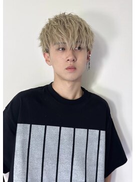 メンズサロン キング 心斎橋店(Men’s salon K!ng) メンズカット/ブリーチ/ニュアンスパーマ/メンズハイライト/眉毛