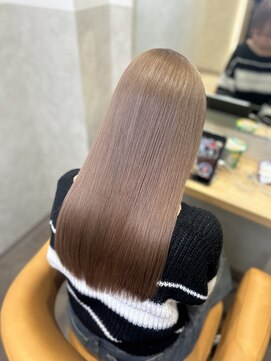 greige [ダブルカラー／ブリーチ／髪質改善]