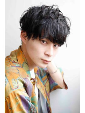 リノ エヘウ(Lino eheu) ツイストパーマ七三オールバックマッシュウルフスリークショート