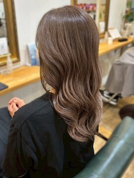リッチ 横須賀中央店(Rich) ミルクティーベージュカラー 髪質改善 30代 顔周りカット