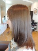 彩度の明るさを保ちながらアッシュ系カラー