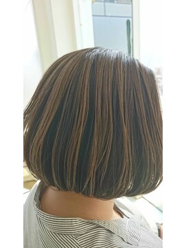 スタッフ イット ヘアー ボブ×ハイライトバレイヤージュ♪