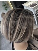 ホワイトベージュ×ハイライト