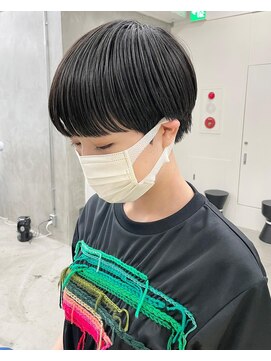 ソーコ 渋谷(SOCO) 黒髪ショートカットマッシュショートカットベリーショートボブ