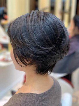 クオリス 上福岡店(QUALIS) ショートカット/グラデーションショート/30代40代50代/白髪染め